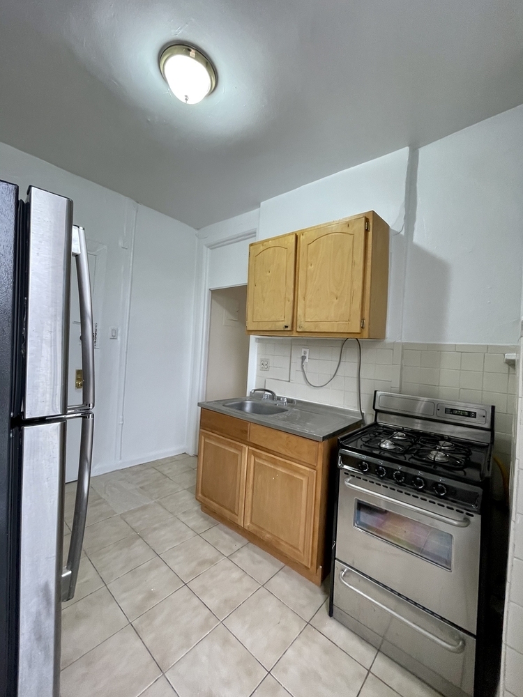 601 West 190th Street - Photo 2