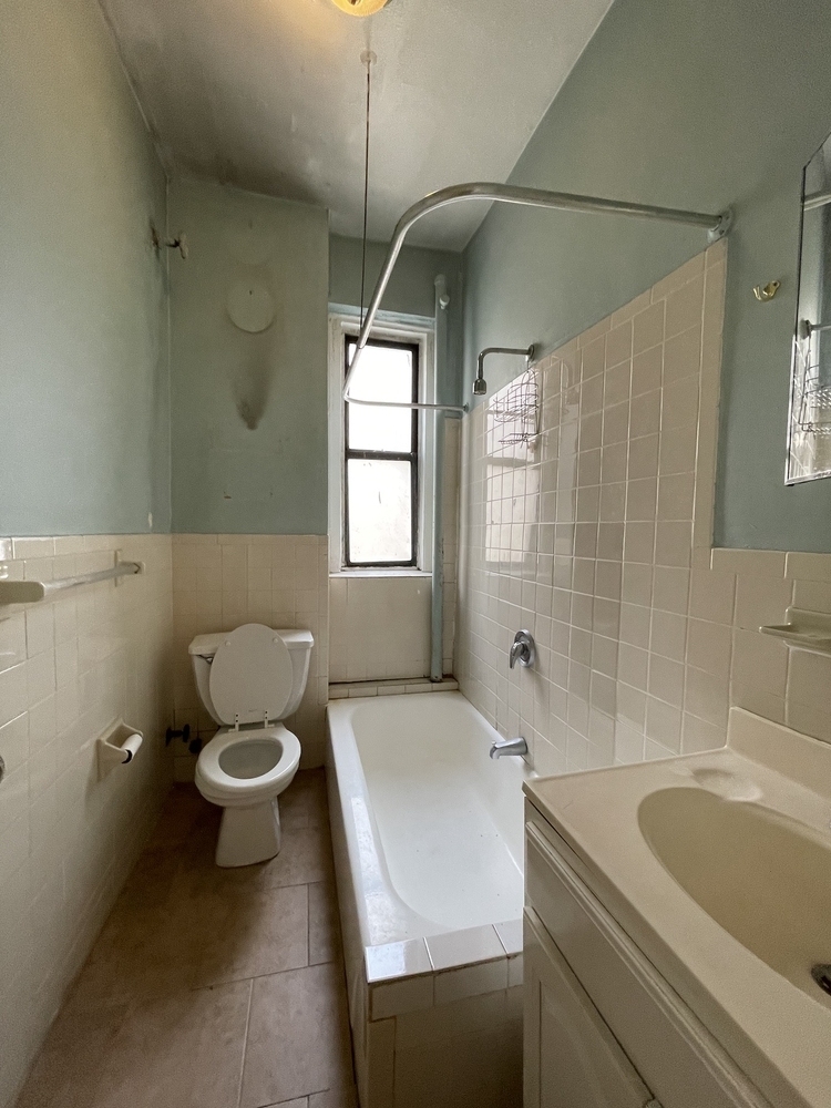 618 West 142nd Street - Photo 3