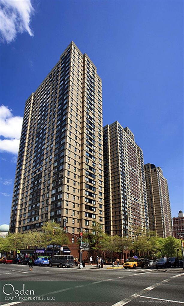 East 95th Street - Photo 1