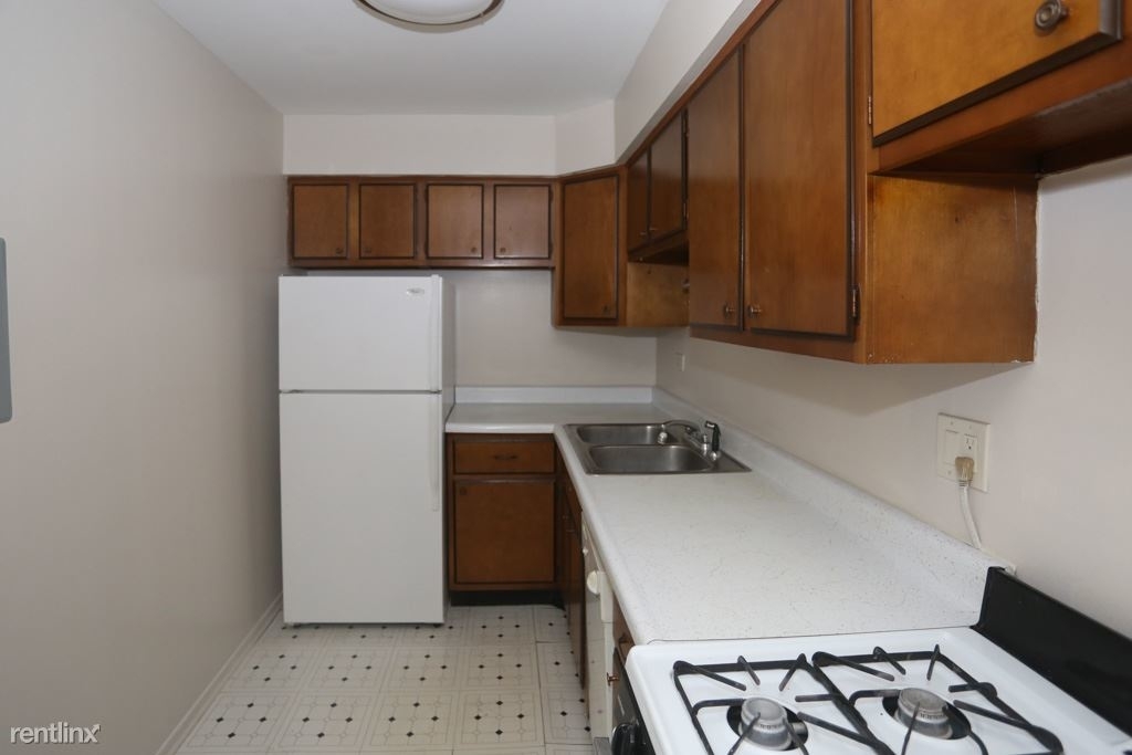 660 W. Wrightwood, Unit 312 - Photo 2