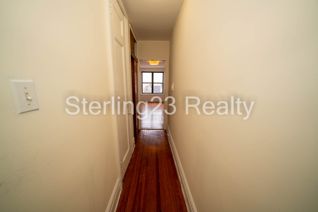 31-6 38th Street - Photo 8