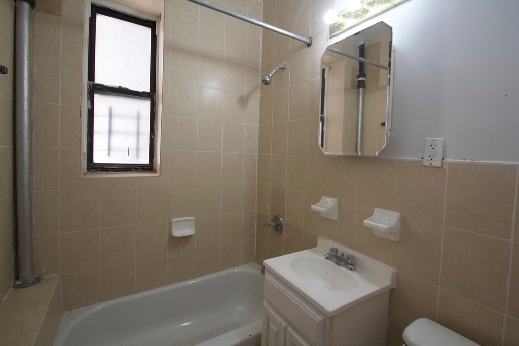 935 St Nicholas Avenue - Photo 5