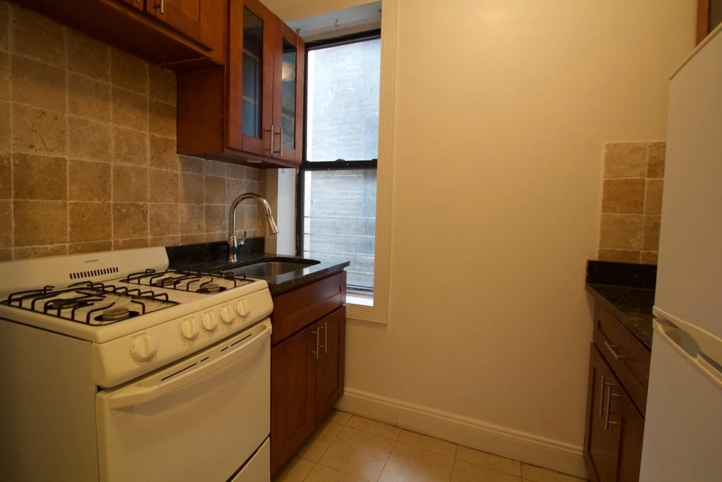 614 West 152nd Street - Photo 4