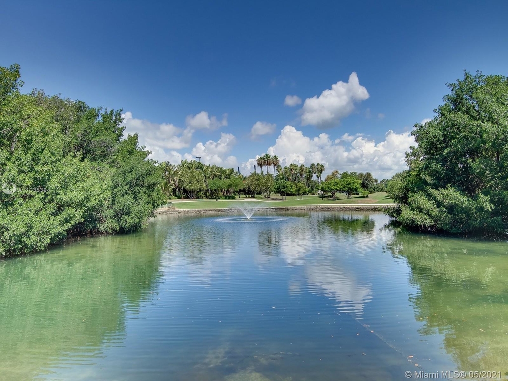 19117 Fisher Island Dr - Photo 86