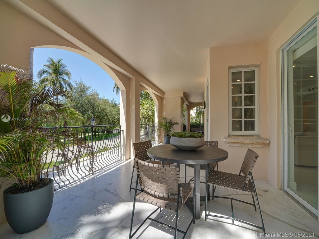 19117 Fisher Island Dr - Photo 49