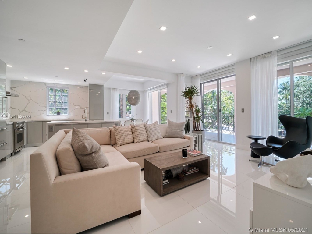 19117 Fisher Island Dr - Photo 1