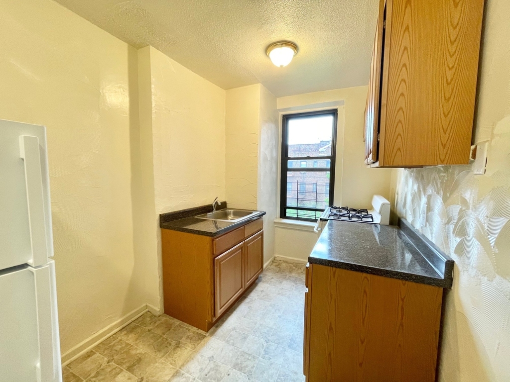 43-06 46th Street - Photo 2