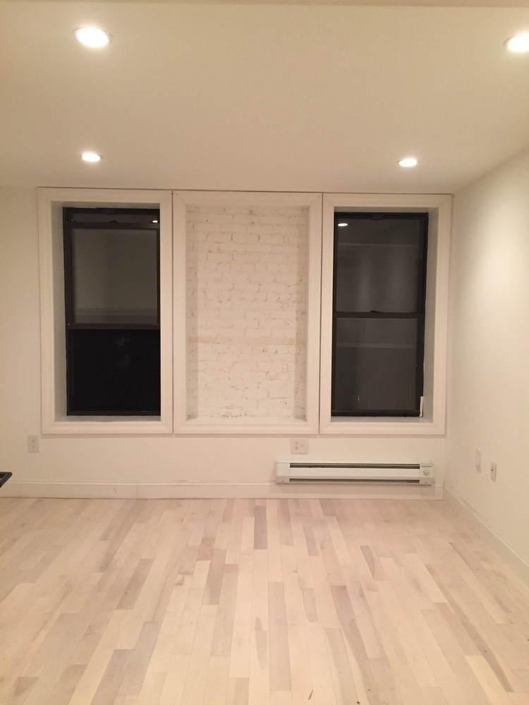 534 East 6th Street - Photo 5