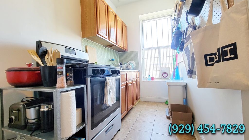 139 Starr Street - Photo 1