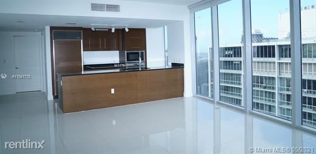 475 Brickell Ave Apt 5113 - Photo 13