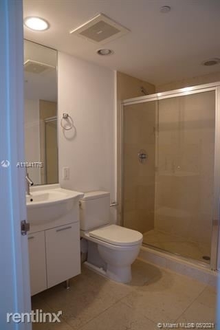 475 Brickell Ave Apt 5113 - Photo 2