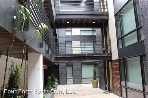 1210 Chestnut Street - Photo 2