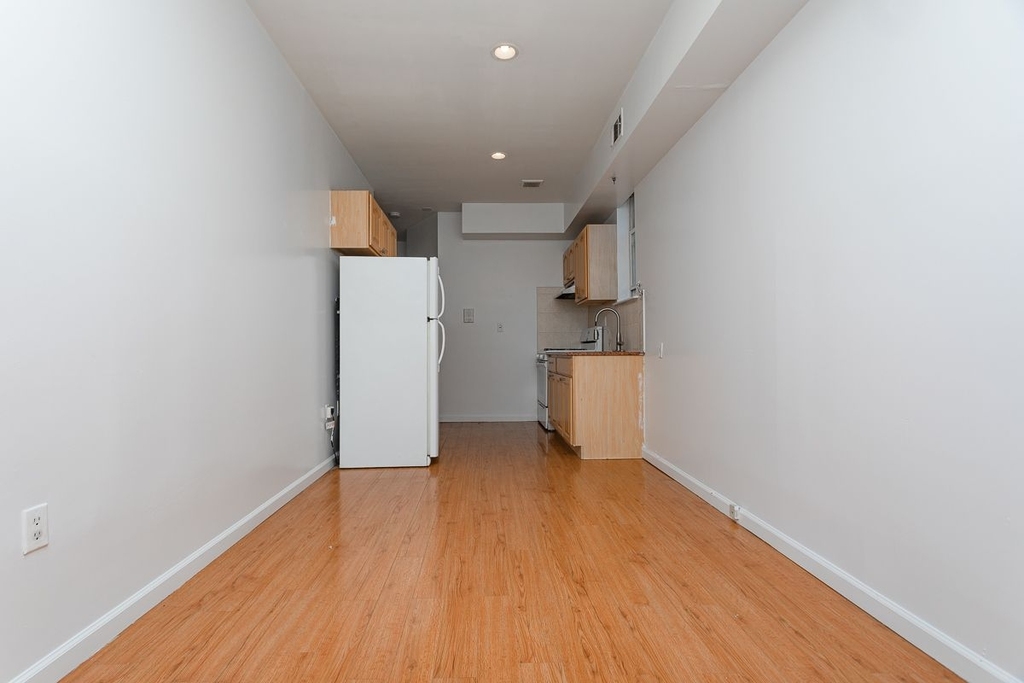 30 Driggs Avenue - Photo 3