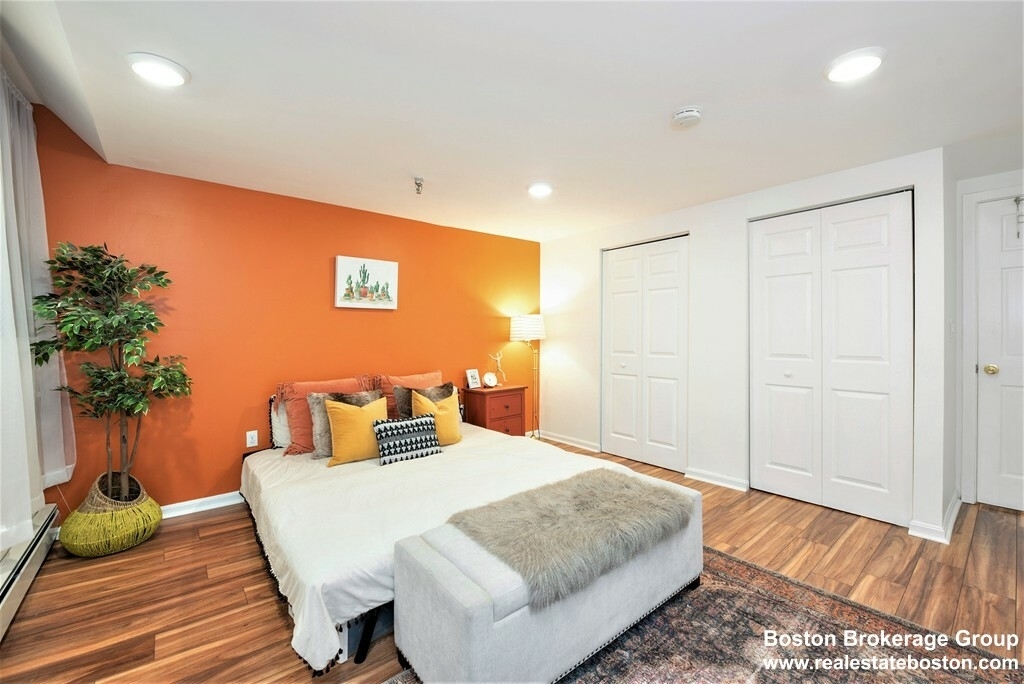 42 Hemenway St. - Photo 5