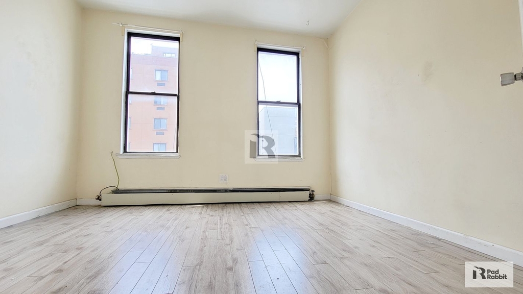 251 Bushwick Ave - Photo 2