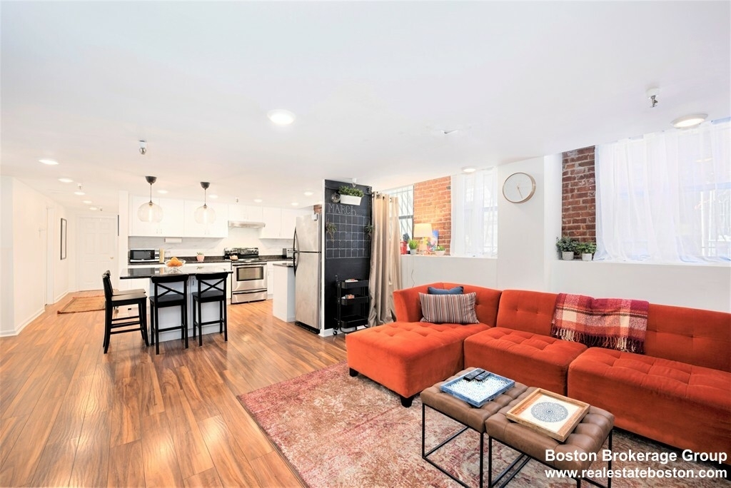 42 Hemenway St. - Photo 0