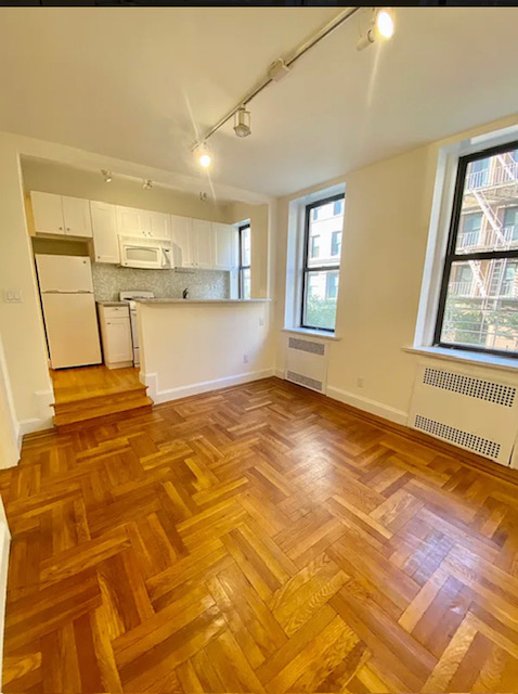 56 West 65th Street - Photo 0