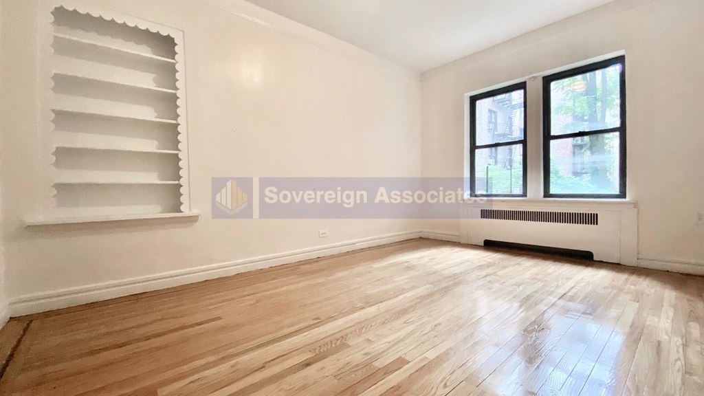 4700 Broadway - Photo 1