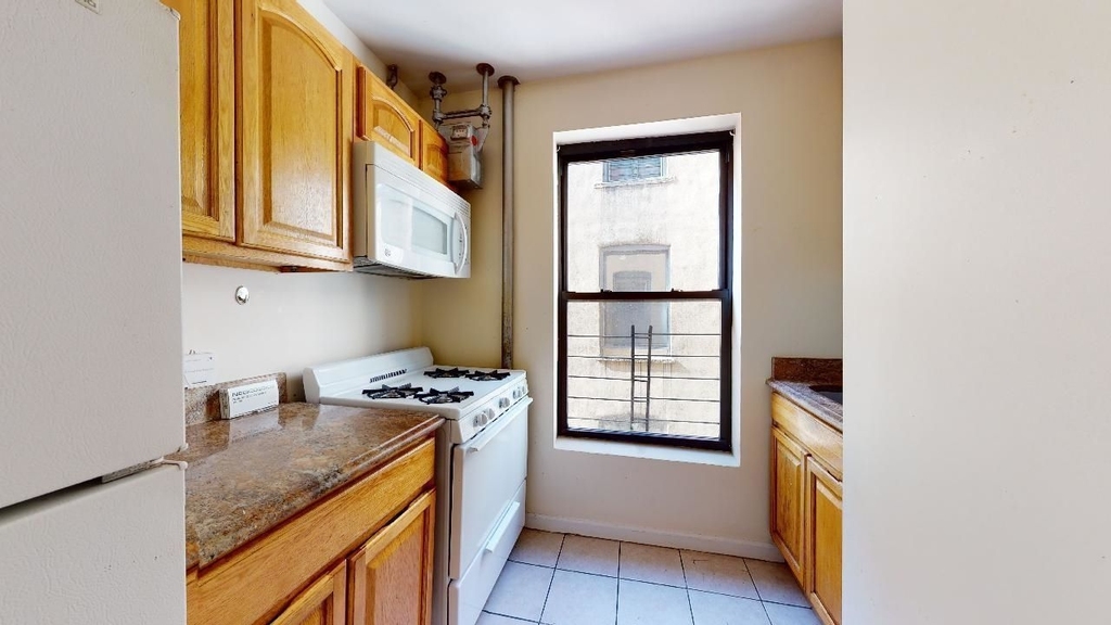 428 East 116th Street - Photo 5