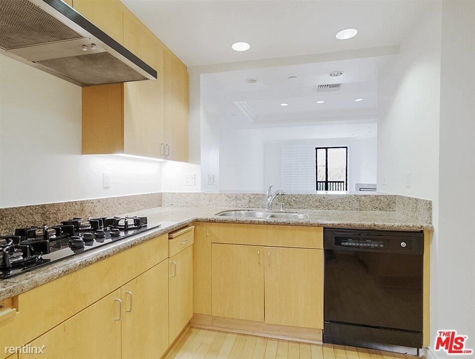 11847 Gorham Ave Apt 210 - Photo 4