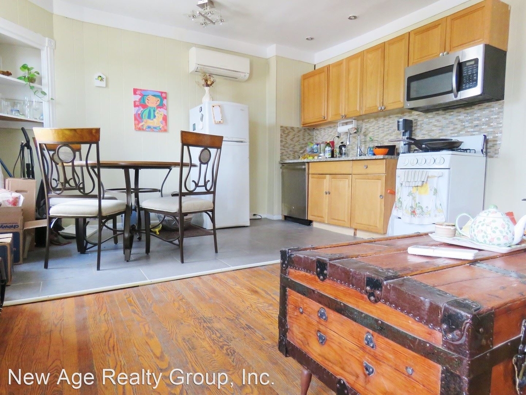 4500 Springfield Avenue - Photo 2