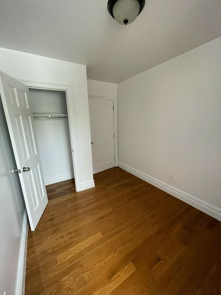 611 West 152nd St - Photo 4