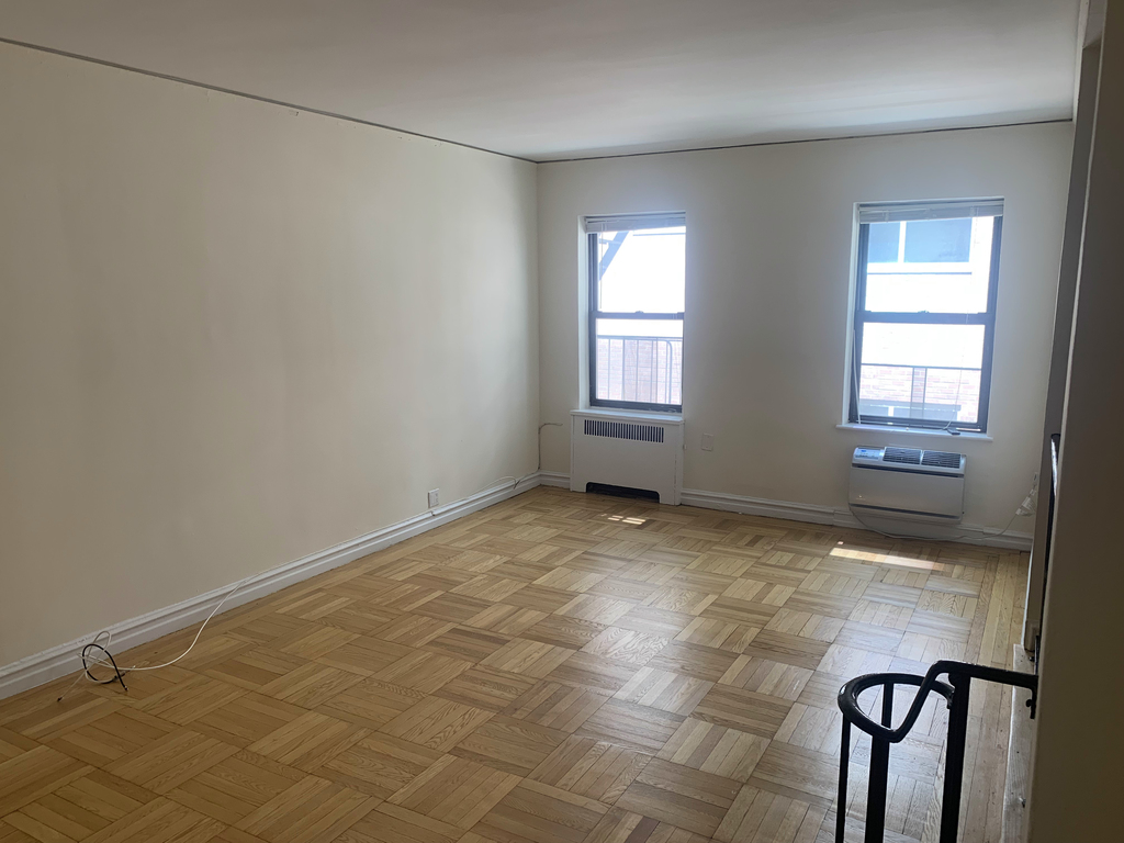 235 East 46th Street - Photo 1