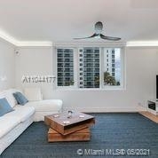 2301 Collins Ave - Photo 6