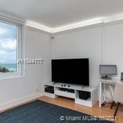 2301 Collins Ave - Photo 8