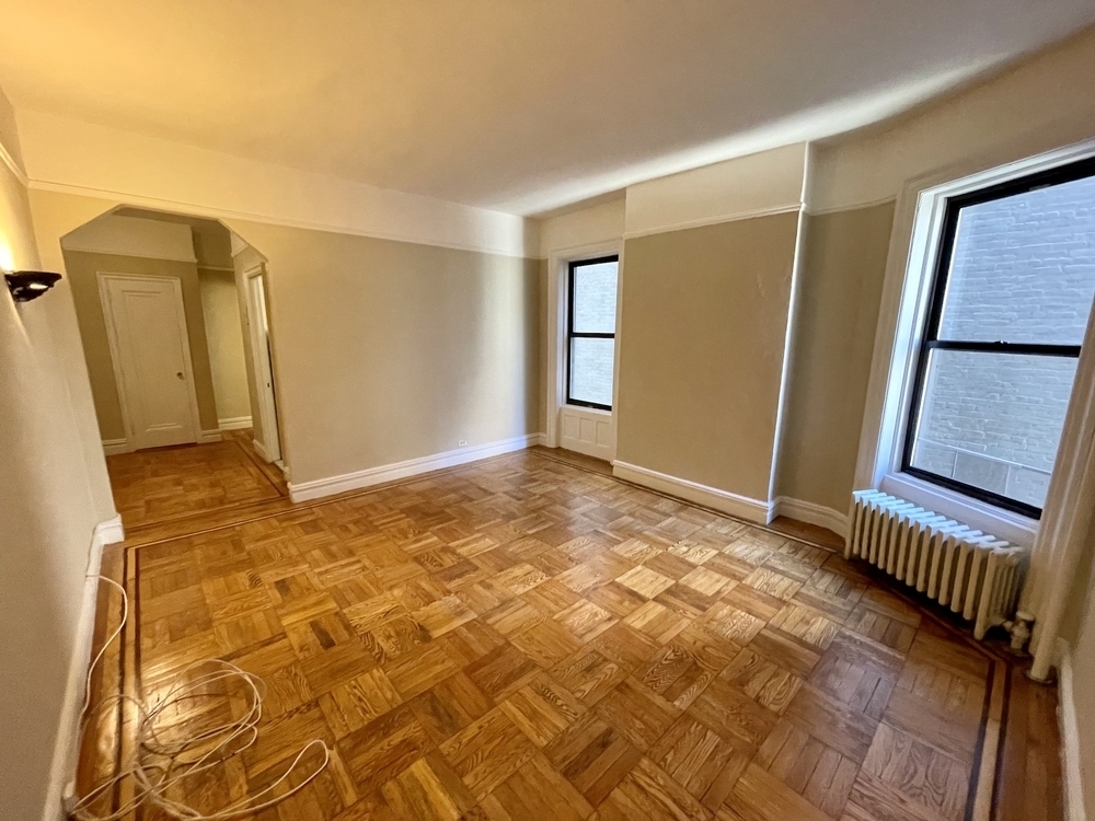 485 Central Park West - Photo 1