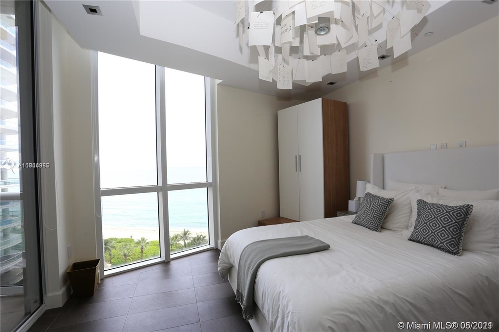 16001 Collins Ave - Photo 8