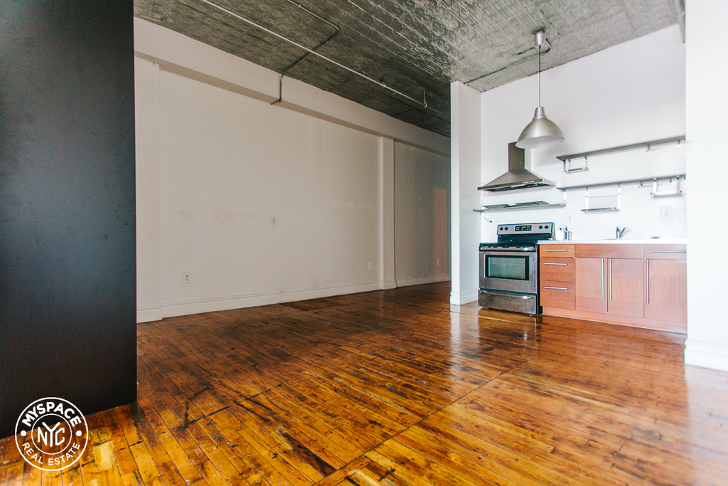 1087 Flushing Avenue - Photo 4