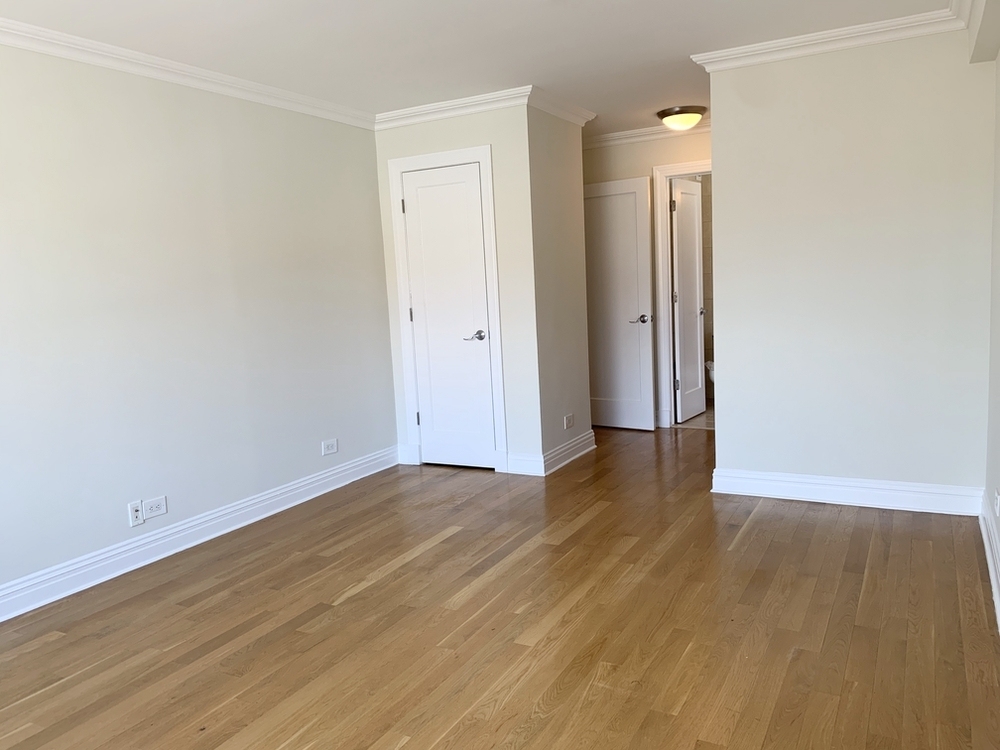 360 East 65th Street - Photo 2