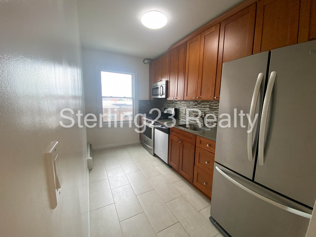 21-17 46th Street - Photo 2