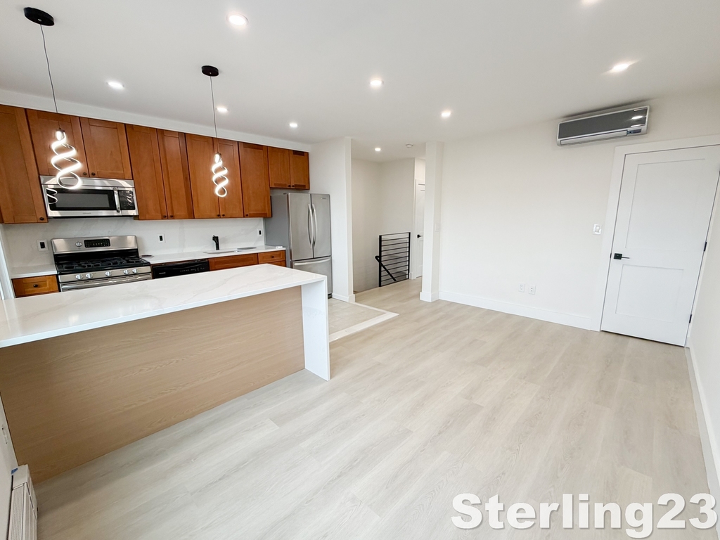 21-17 46th Street - Photo 2