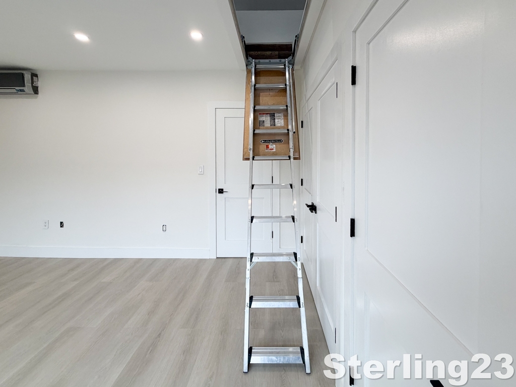 21-17 46th Street - Photo 16