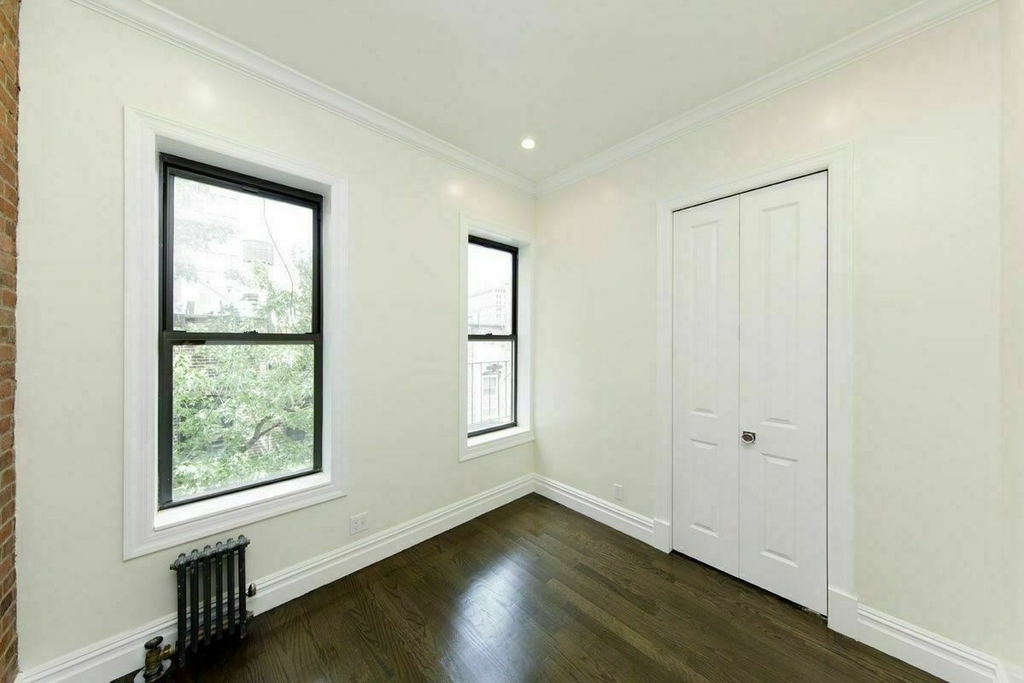 223 Mott Street - Photo 2