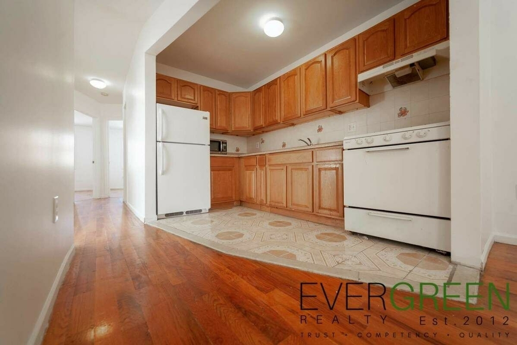 173 Hart Street - Photo 2