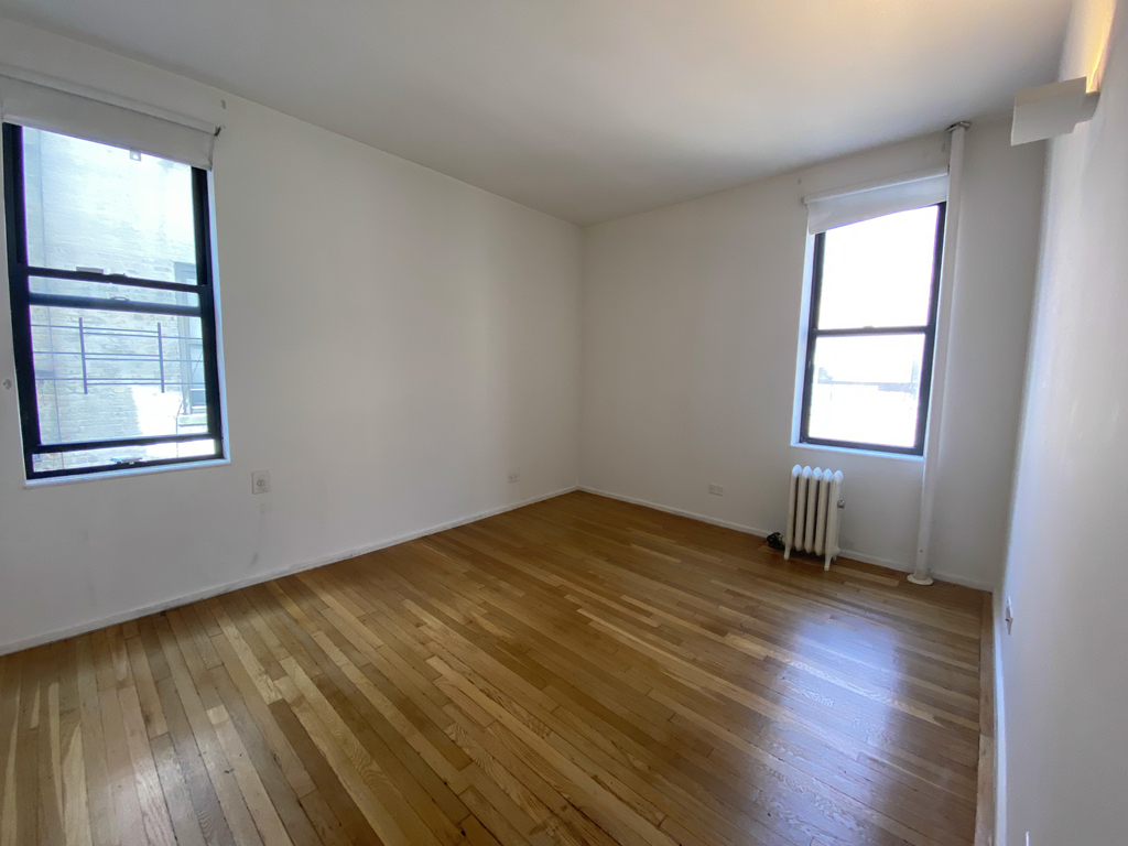 580 St Nicholas Avenue - Photo 3