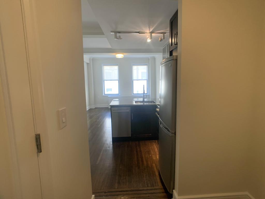 210 West 70th Street - Photo 8