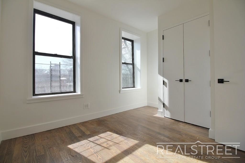 249 Midwood Street - Photo 5