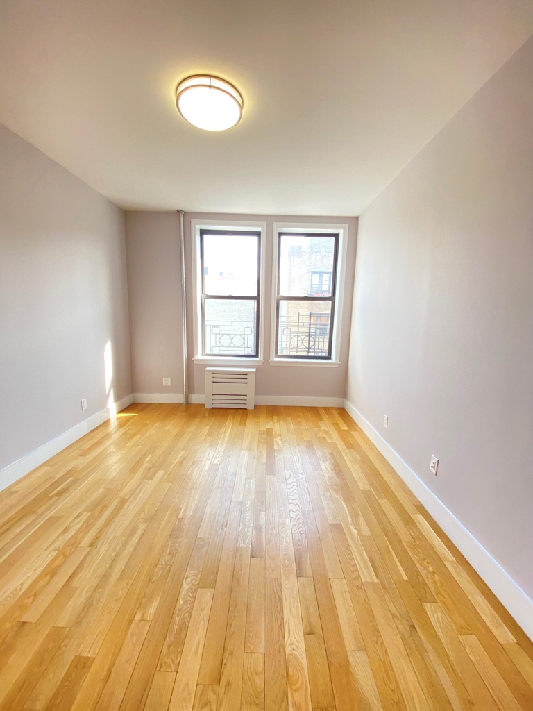 529 West 179th Street - Photo 3