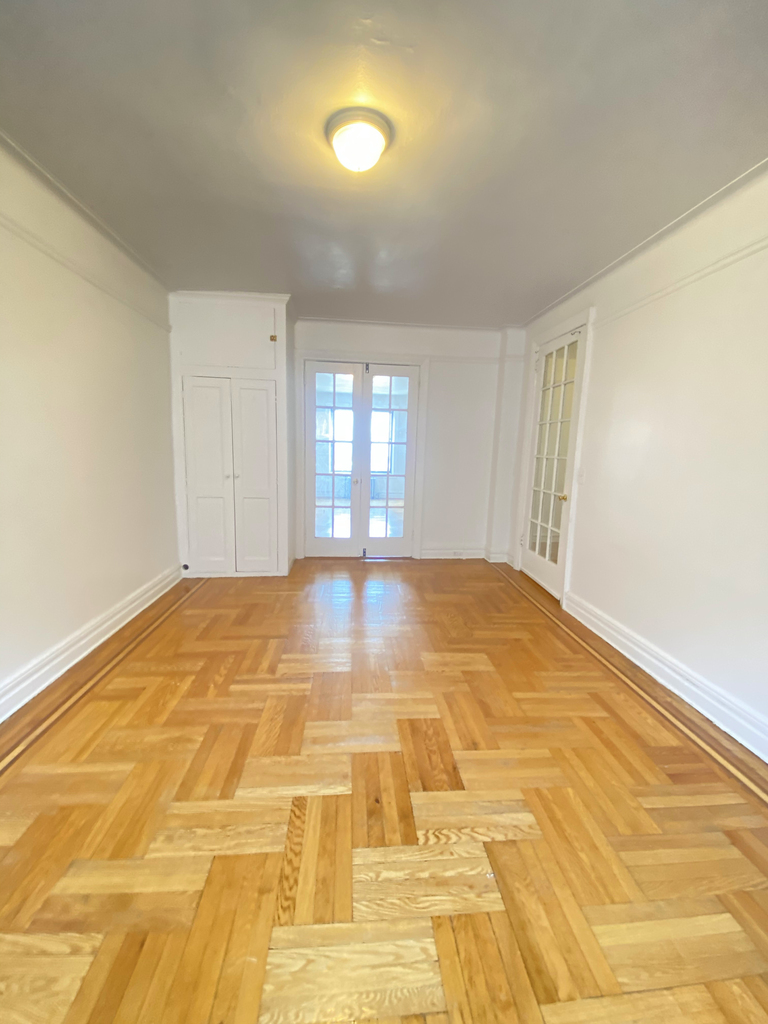 725 West 172nd Street - Photo 7