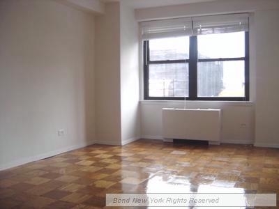 240 East 82nd Street - Photo 2