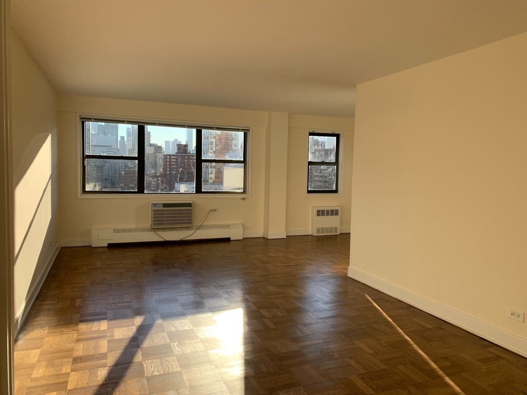 420 East 79th Street - Photo 1