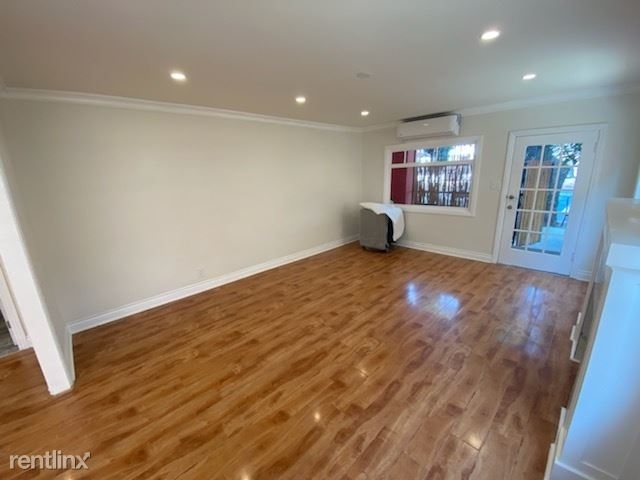 5658 Franklin Ave - Photo 5