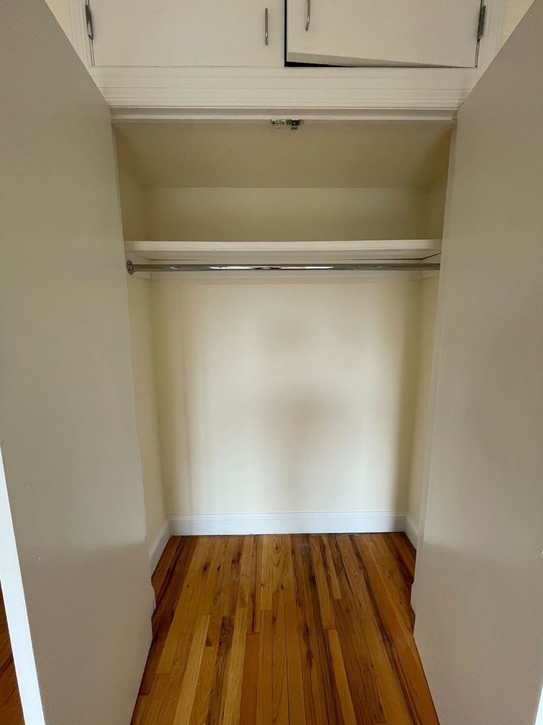 523 East 85th Street - Photo 5