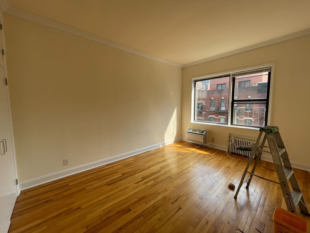 523 East 85th Street - Photo 0