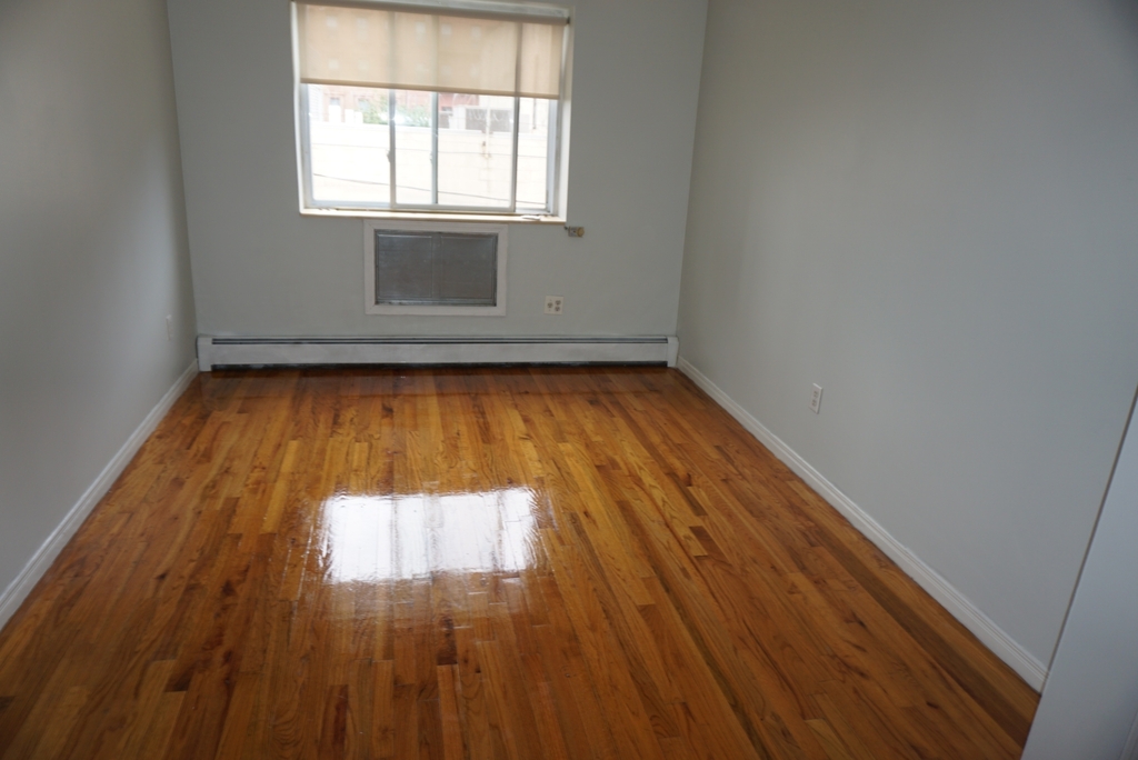 425 Herkimer Street - Photo 3