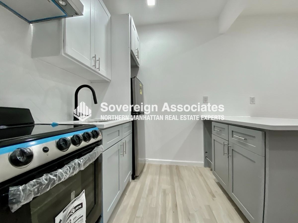 309 West 99th Street - Photo 9